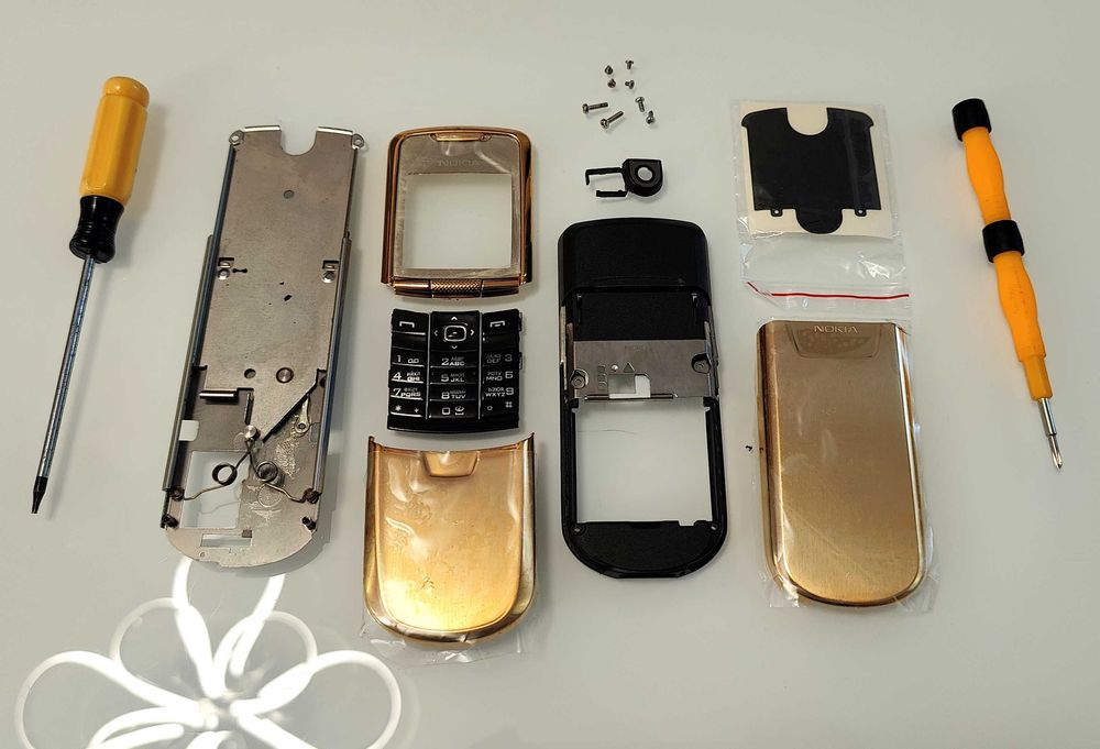 NOKIA 8800 CLASSIC GOLD/SIROCCO GOLD ! Новые сервисные корпуса !