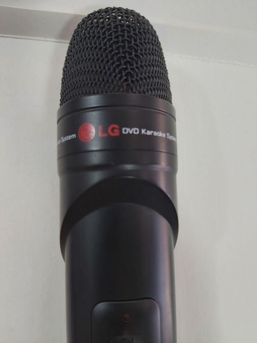 Микрофон LG NKS Karaoke  (JBL)
