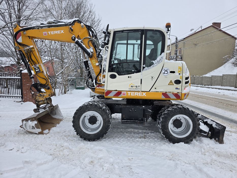 Wynajem koparek bez operatora. Zrób to sam! Koparki z rotatorami!