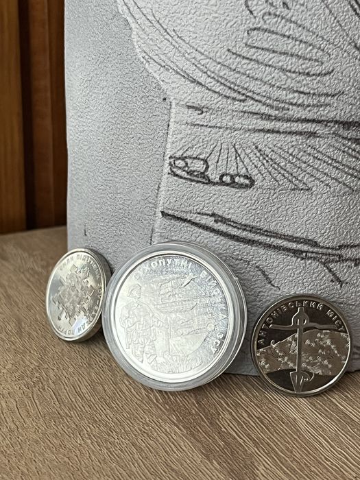 Монети 10 грн колекційні