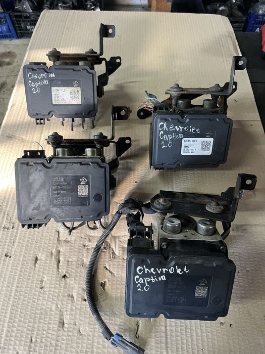 Блок управління двигуном  ABS Chevrolet Captiva/ Opel Antara 2.0