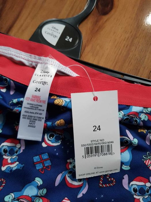 Disney Classics Granatowe majtki figi Stitch święta George  EU 52