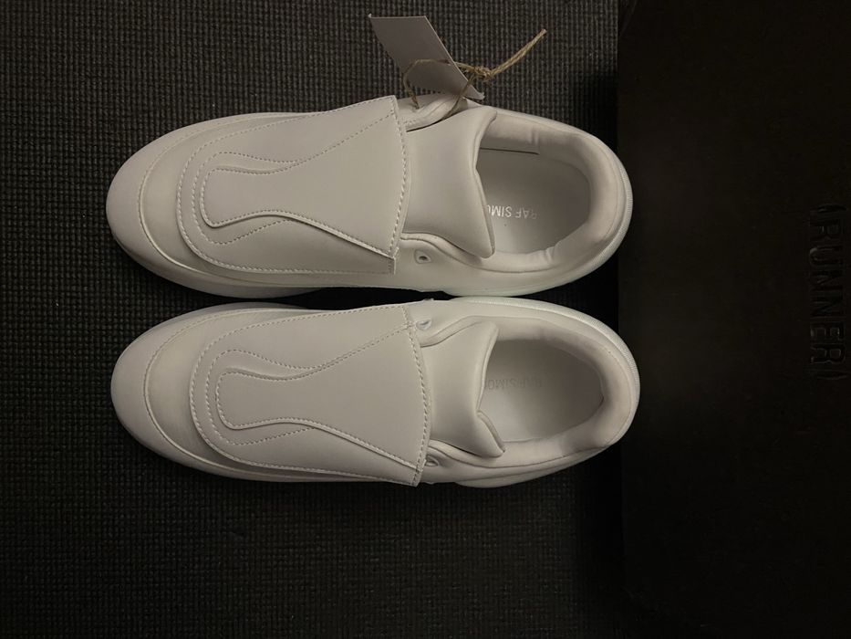 НА РУКАХ Raf simons antei раф симонс сімонс рафи антей антеи антеї