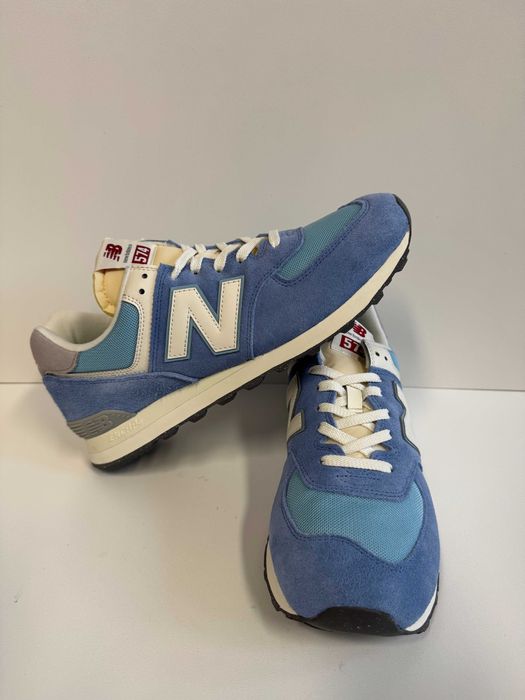 Bardzo wygodne buty męskie New Balance U574 RCA.