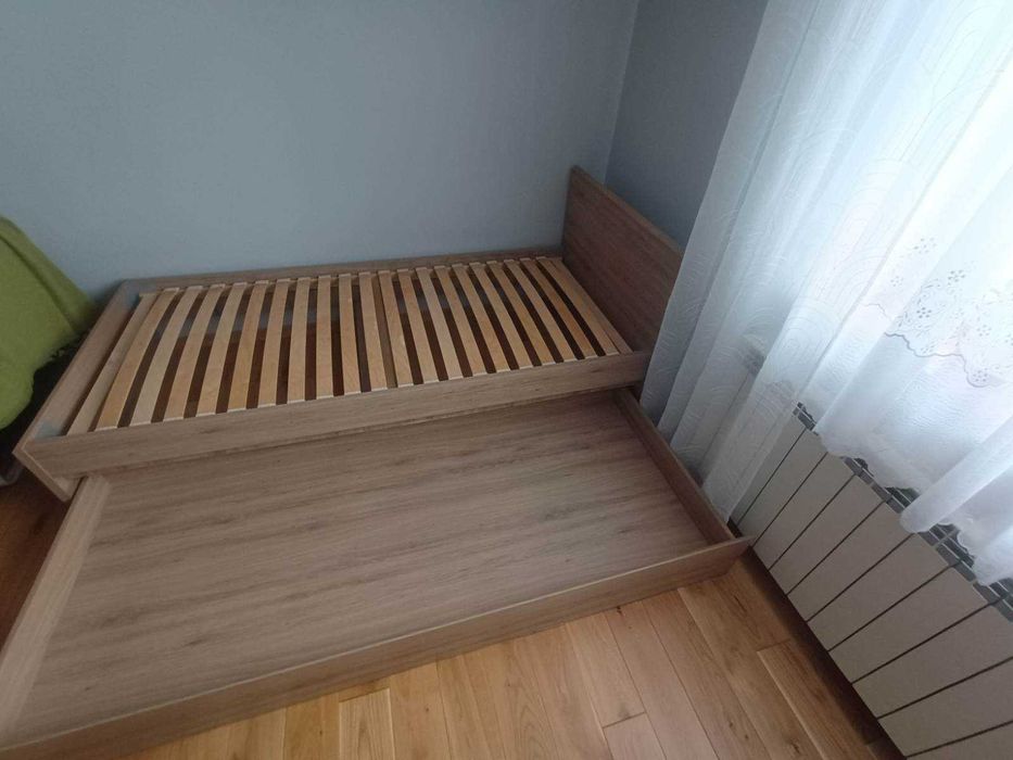Łóżko młodzieżowe z szufladą