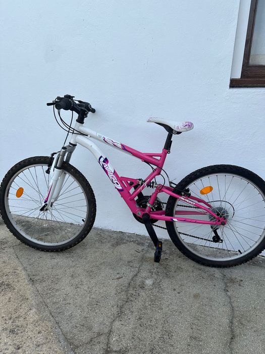 Bicicleta Avigo rosa lhavo S o Salvador OLX Portugal