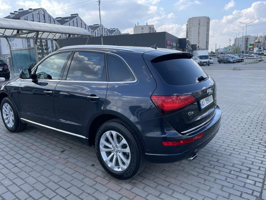 Продам Audi Q5 8R