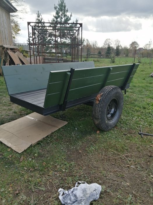 Причіп тракторний