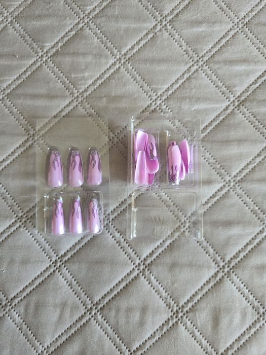 Unhas postiças rosa
