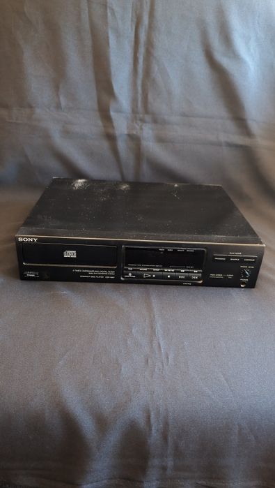 Leitor de CDs Sony CDP-M27(Com Avaria)