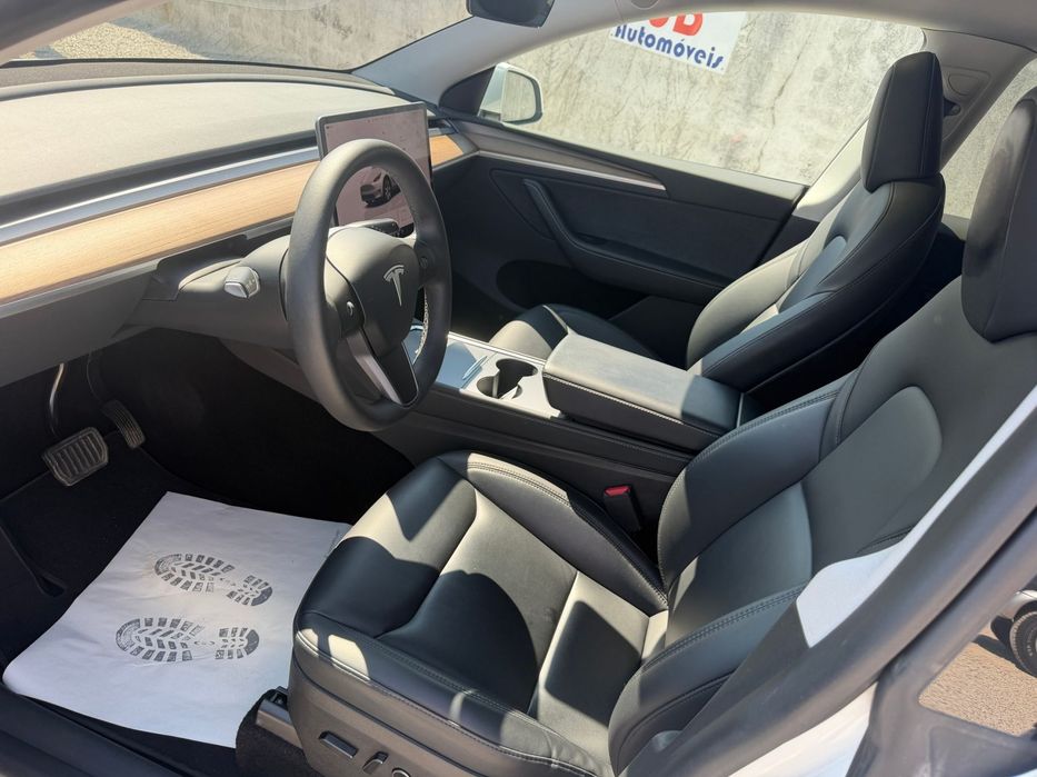 Tesla Model Y Long Range Dual Motor AWD