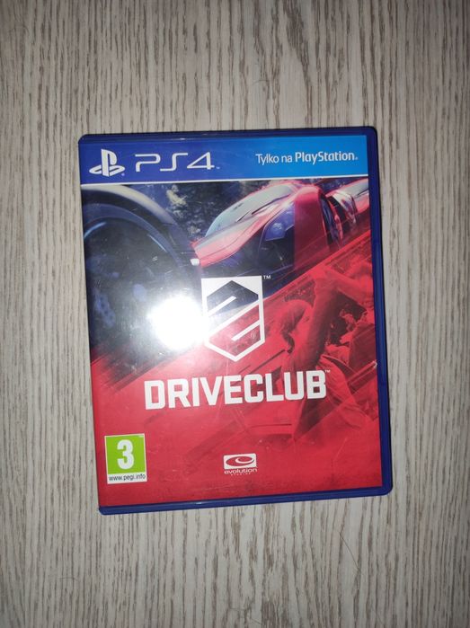 Gra na PS4 driveclub