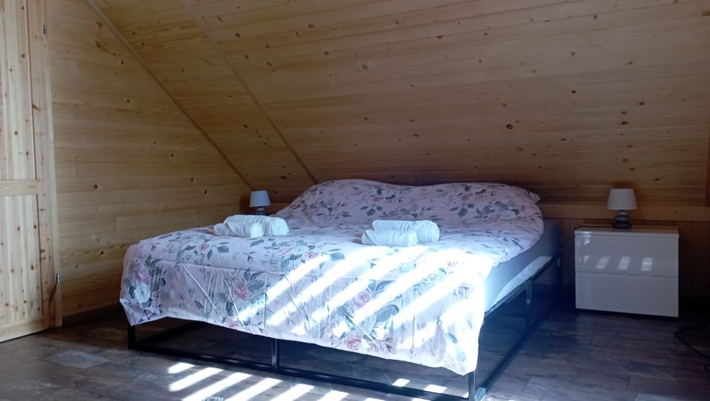 Domek nad jeziorem
