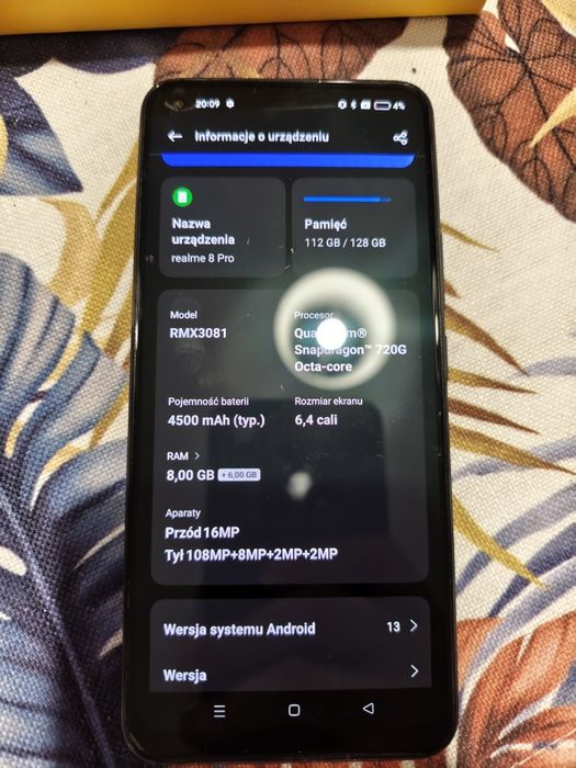 Sprzedam realme 8 pro.