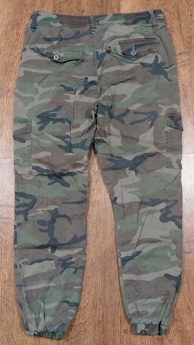 Spodnie cargo jogger BY VERY rozm S