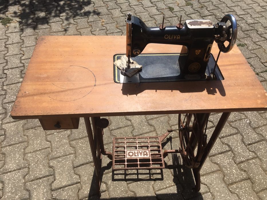 Maquina custura como nova