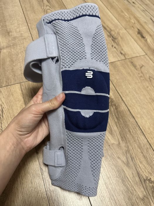 Ортез колінного суглоба