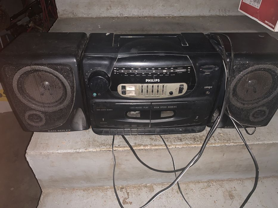 Radio magnetofon philips AW7550 .