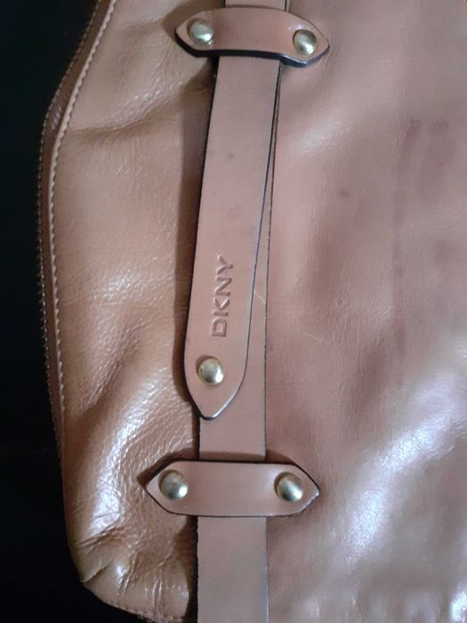 Mala DKNY Donna Karan camel pele