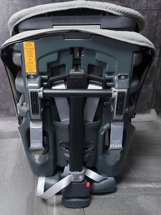 Fotelik samochodowy Britax romer Multi Tech 2 przodem i tyłem. 9-25kg