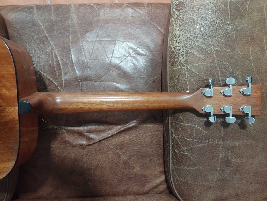 Yamaha FG700S Guitarra Acústica assinada Guthrie Govan C/BOLSA