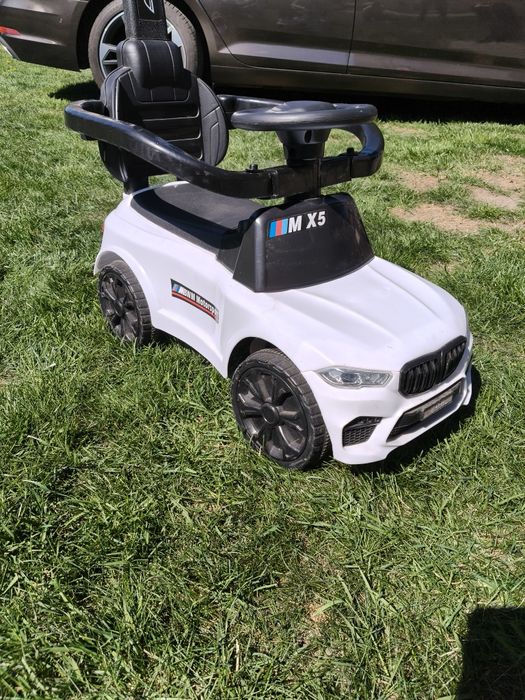 Samochodzik dziecięcy BMW X5