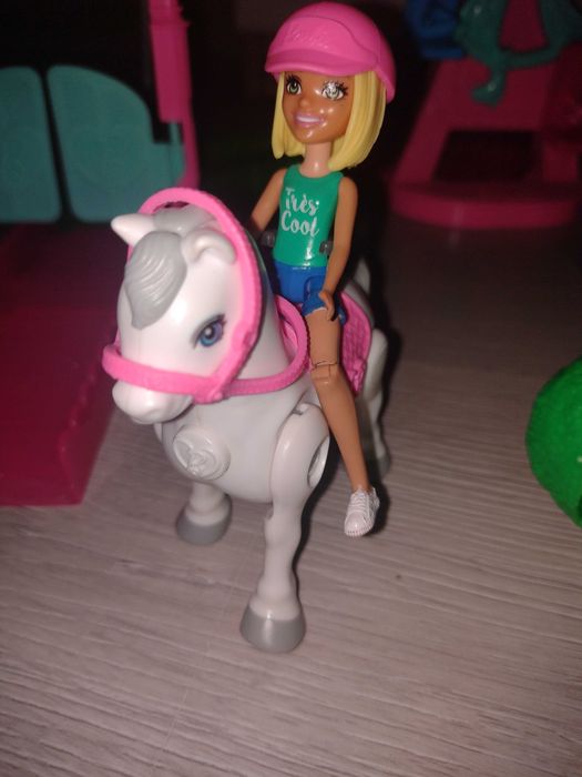 Barbie on the go Wesołe miasteczko