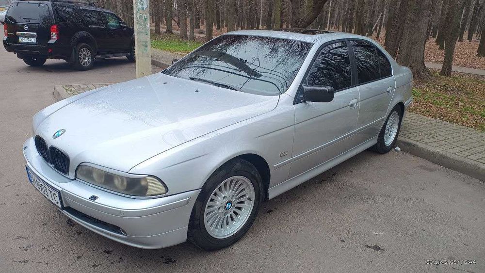 Продам BMW E39 2002