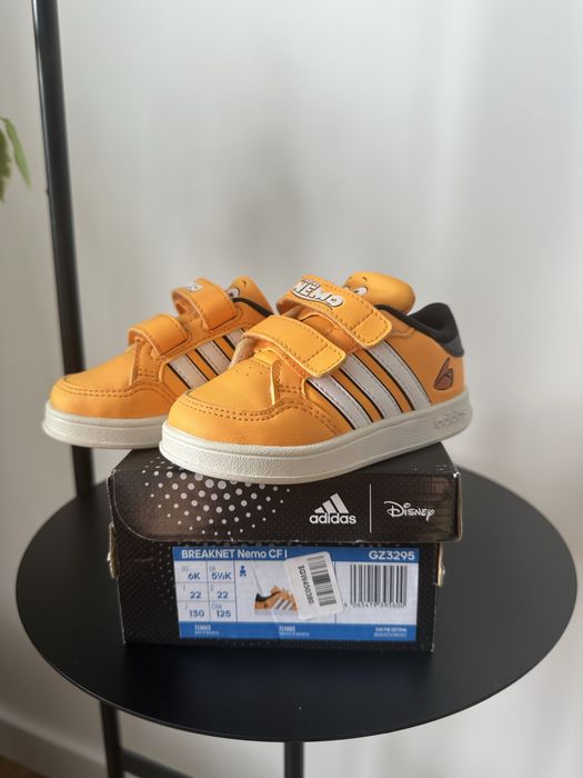 Кеди adidas Disney Nemo кросівки 22