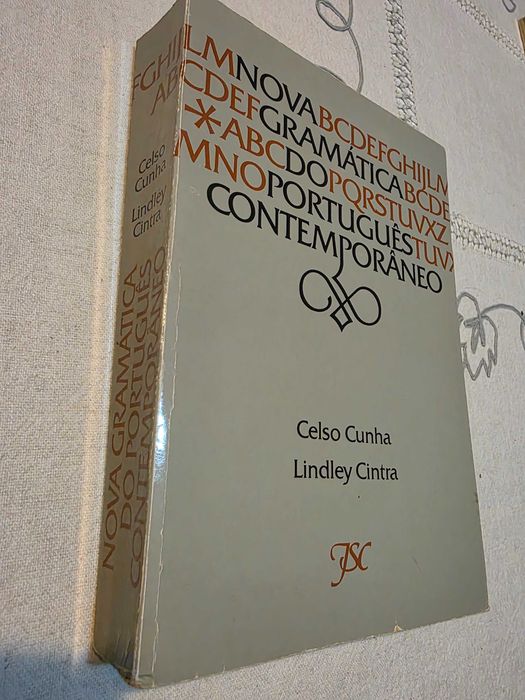 Nova Gramática do Português Contemporâneo