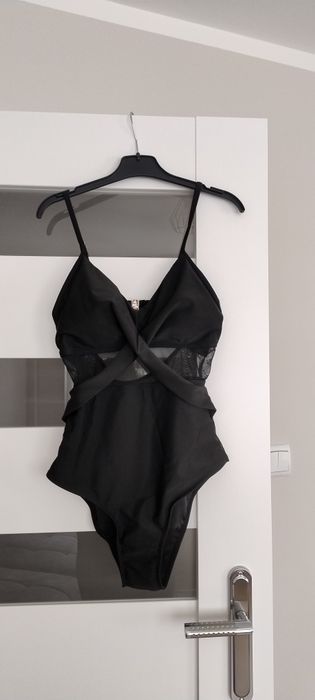Jednoczęściowy czarny sexi strój kąpielowy S