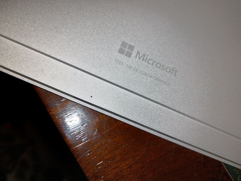 Microsoft Surface Pro 128 GB (2016)64551774457986120