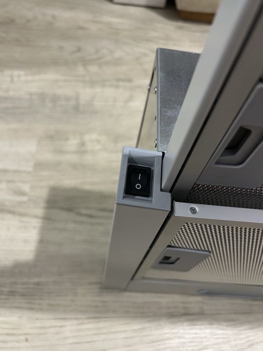 Витяжка кухонна PYRAMIDA TL 60 SLIM IX