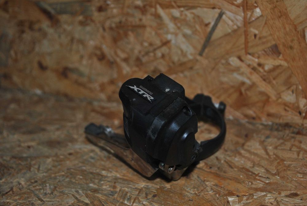 SHIMANO XTR Di2 FD M9070 Przerzutka Przod DS 2x11
