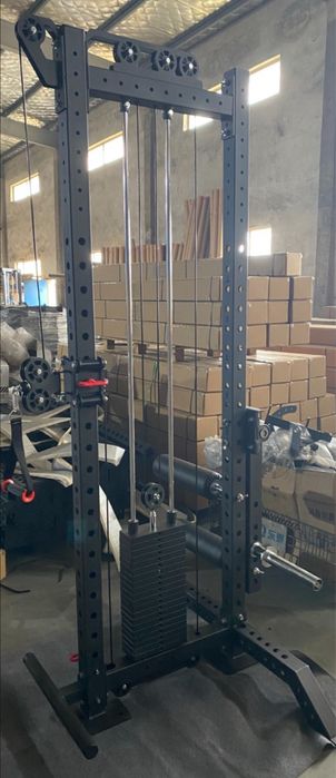 Maquina polea e extensao e flexao