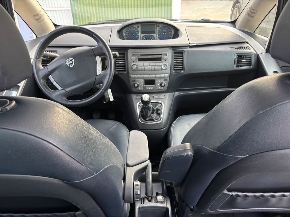 Lancia Musa 1.3 16V M-jet Platino