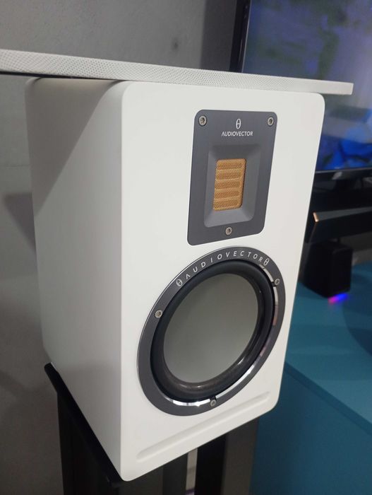 Audiovector QR 1 znakomite kolumny podstawkowe