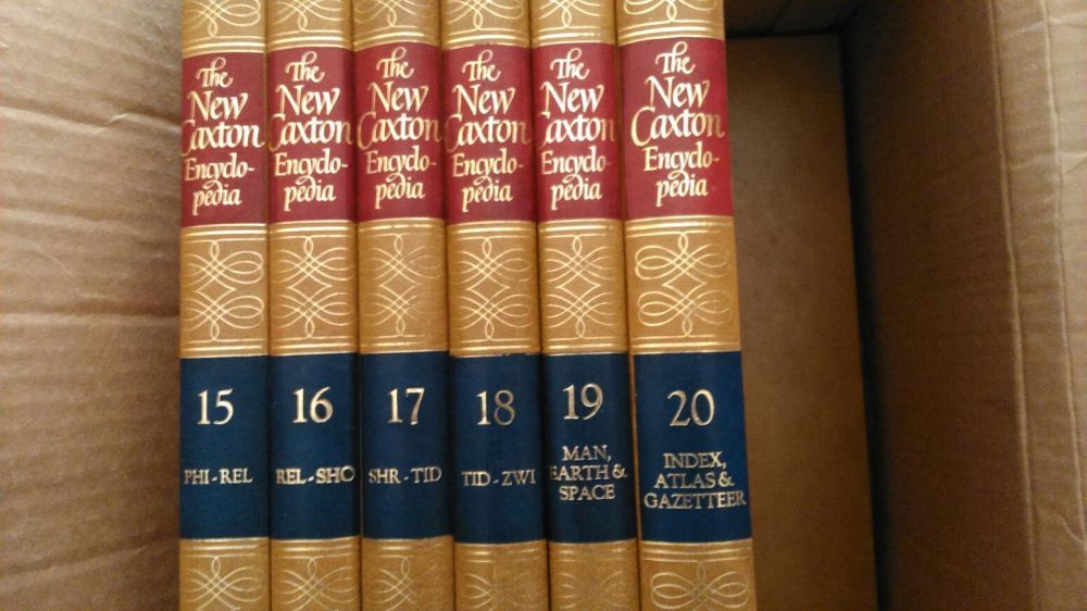 Encyclopédia The New Caxton.