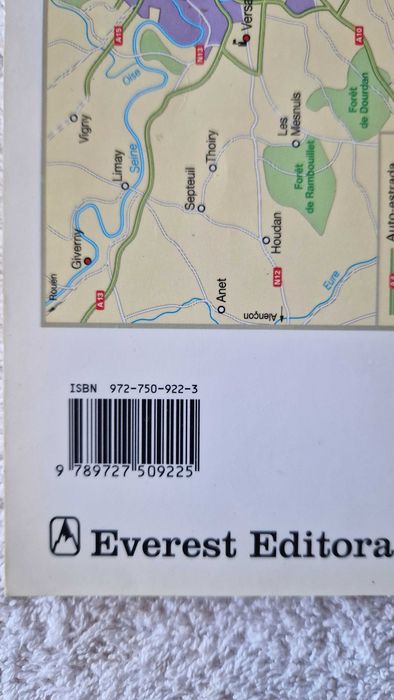 Livro "Paris" Merian Essencial