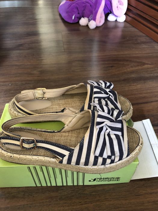 Босонідки жіночі