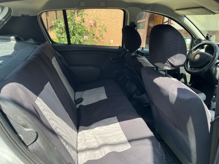 Renault Sandero 2010