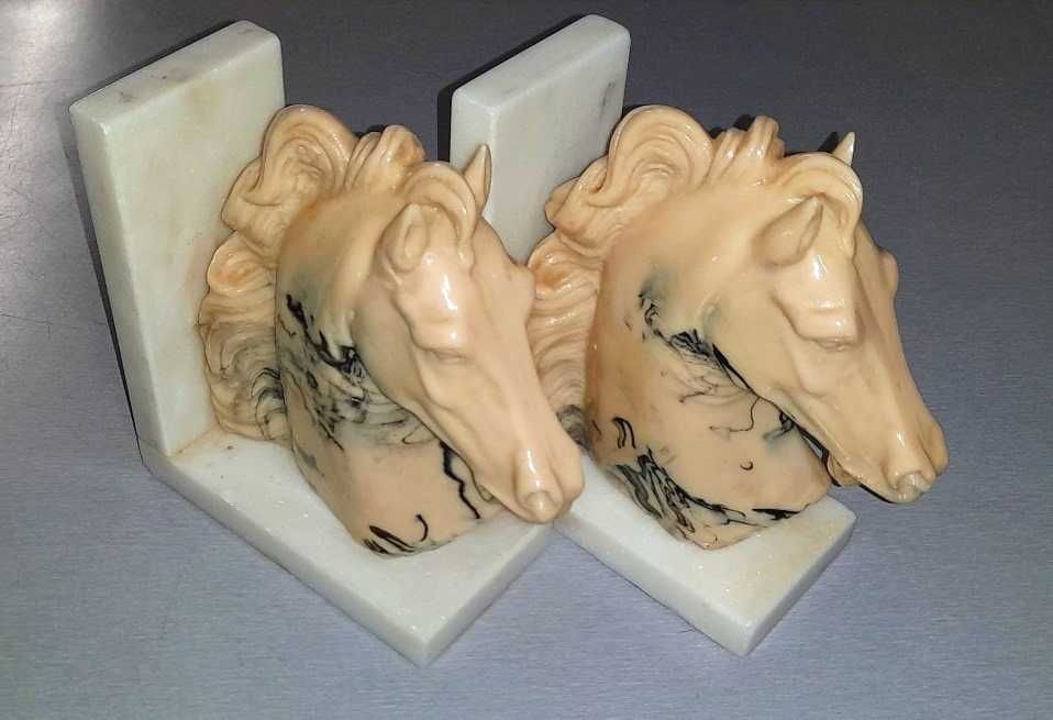 - Suportes de Livros -