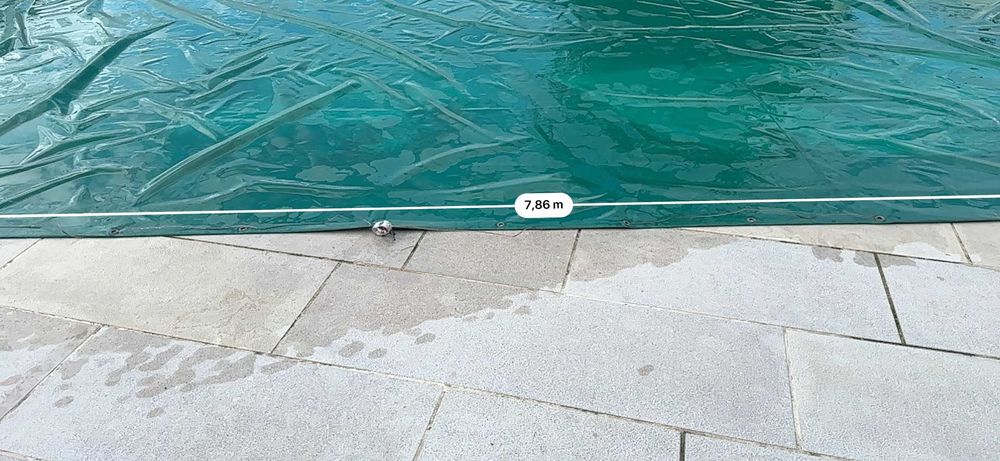 Toldo com 8,90m x 3,70m olhais a cada 40cm