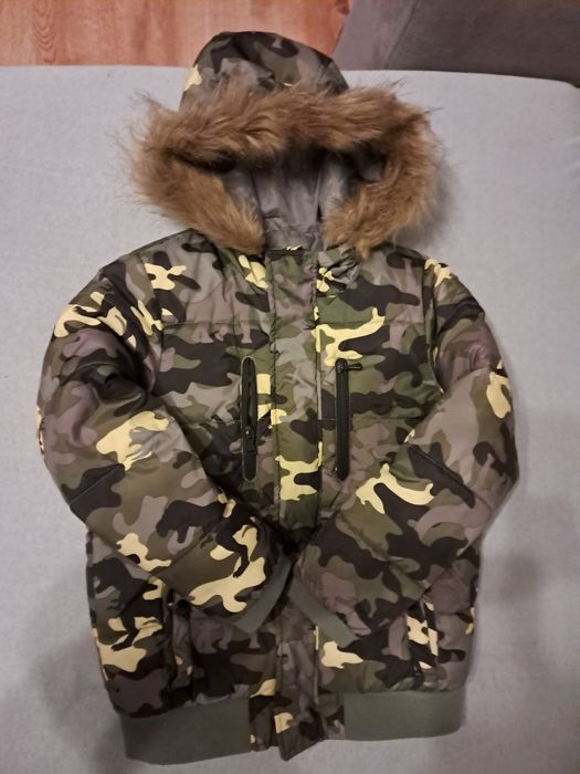 Kurtka - rozmiar 122/128