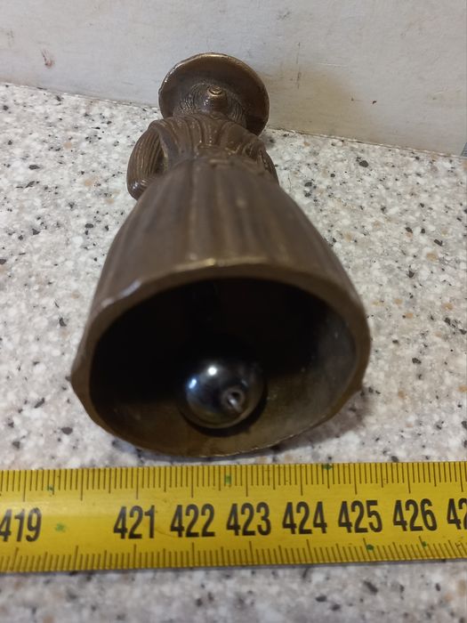 Колокольчик старинный бронзовый  .Колокол Валдай