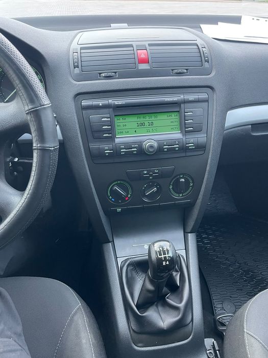 Продам шкоду skoda