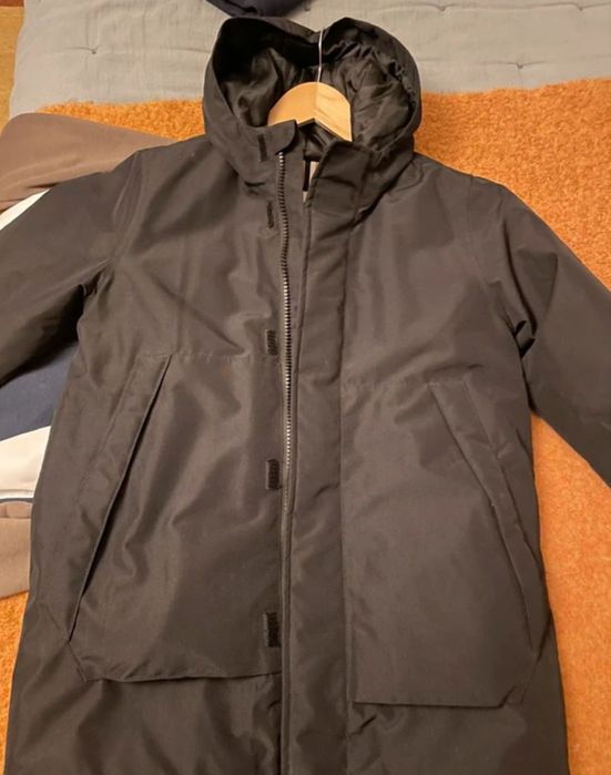 Casaco infantil Hugo Boss – 12 anos / 152 cm – excelente estado