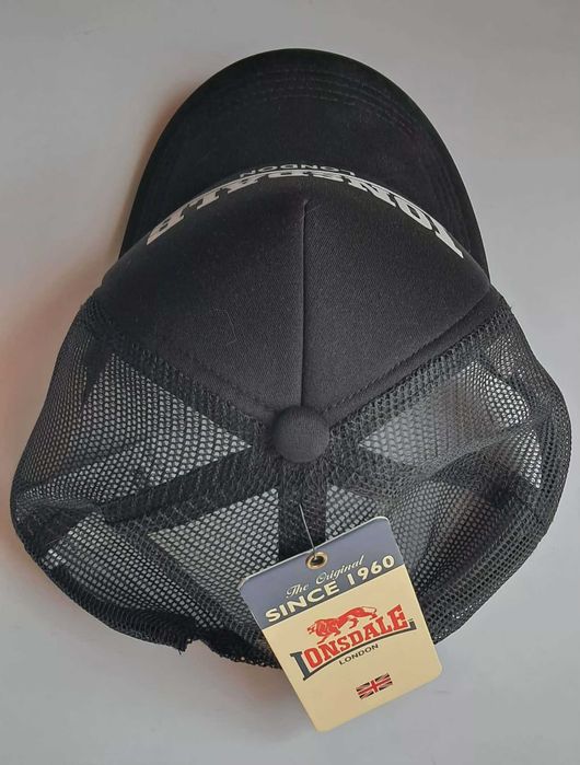 Lonsdale czapka bejsbolowa siateczka Czarna