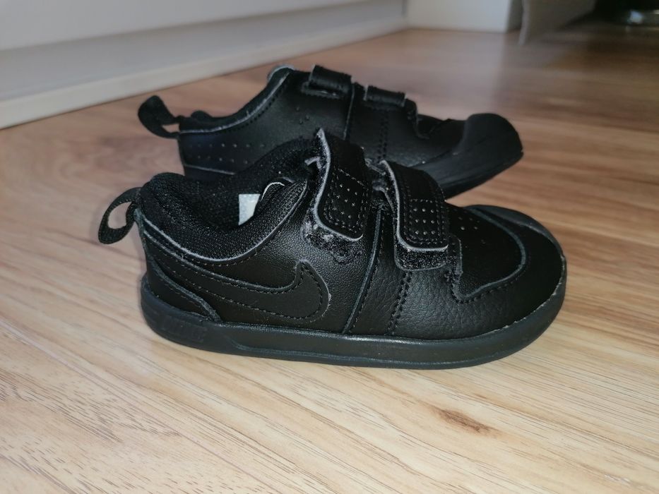 Buciki dziecięce Nike 22 rozm.jak nowe