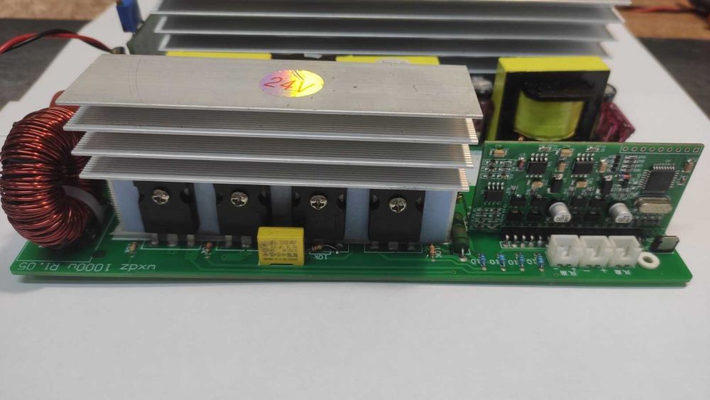 Інвертор 1000W (пік 1500W) чистий синус 12V (24V)/220V